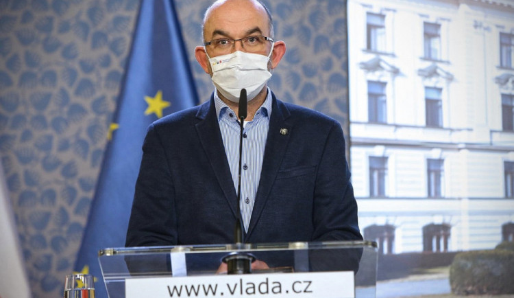 Opatření, která jsme zavedli, přestala fungovat, oznámil ministr Blatný