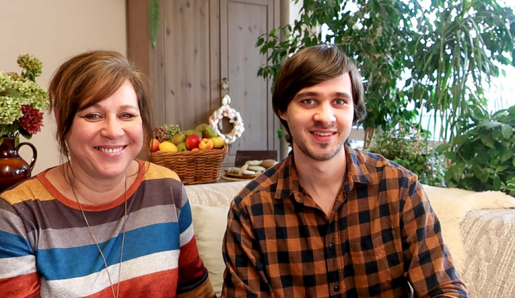 V době covidu se pustili do podnikání. Už nyní slaví jejich pečené čaje s příběhem úspěchem