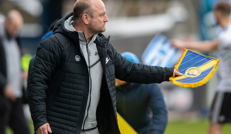 V létě jsme uvažovali, že Rondiče pošleme na hostování, řekl o střelci vítězné branky trenér Hoftych