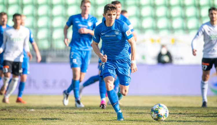 Další Rondičův gól na vítězství nestačil. Slovan veze z Karviné bod