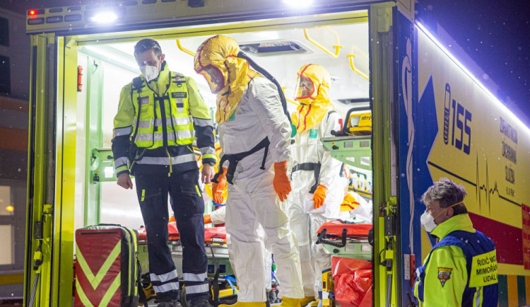 Nemocnice v Libereckém kraji začaly převážet pacienty do jiných krajů. Situace je vážná, říká primář libereckého ARO