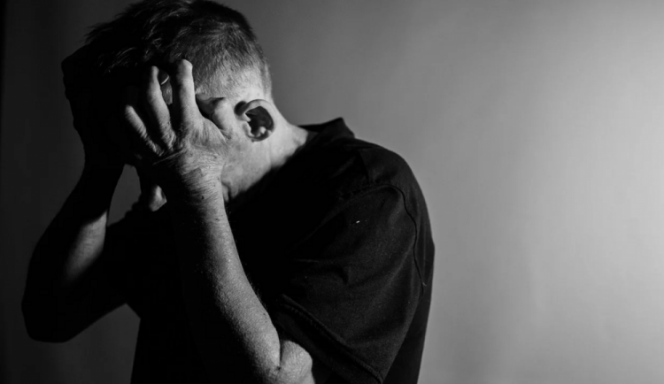 Domácí násilí během pandemie: S prosbou o pomoc se obrací stále více mužů