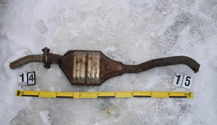 Odcizený katalyzátor