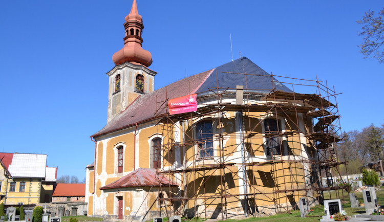 Obnova jindřichovického kostela byla zařazena do programu záchrany architektonického dědictví