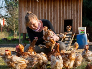 Koupit kus lesa a nic od něj nechtít. Nemusí generovat zisk, říká Anna Hudská ze ZAzemí