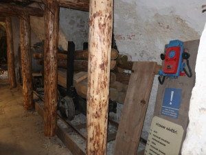 Do uranového dolu. V muzeu vzniká expozice věnovaná těžbě této horniny v Libereckém kraji