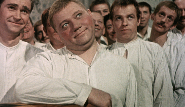 Světoznámý Švejk slaví výročí. „Úřední blb“ začal čelit válečné mašinerii přesně před sto lety