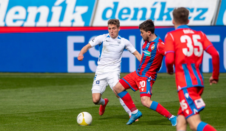 Po zbytečné chybě konec. Slovan v Plzni inkasoval v závěru a v poháru končí