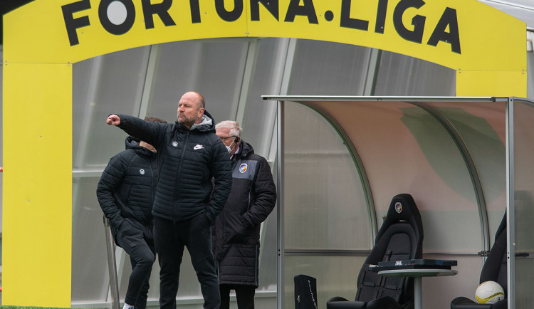 Gól jsme si dali prakticky sami, mrzelo kouče Slovanu Hoftycha po vyřazení v poháru