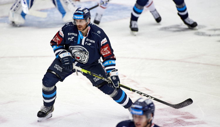 V dresu Tygrů po dvanácti letech a rovnou do finále. Chtěl jsem pomoct bojovností, řekl Lukáš Pabiška