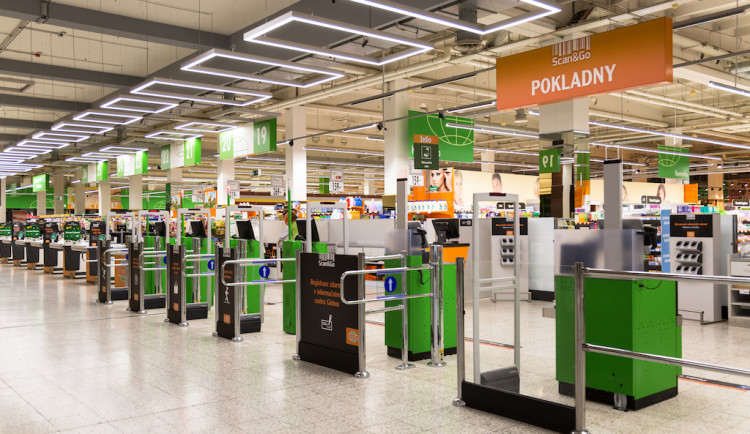 Novinky z Globusu Liberec. V pondělí otevřeno od 12 hodin, Den matek s výhrami v hodnotě deset tisíc