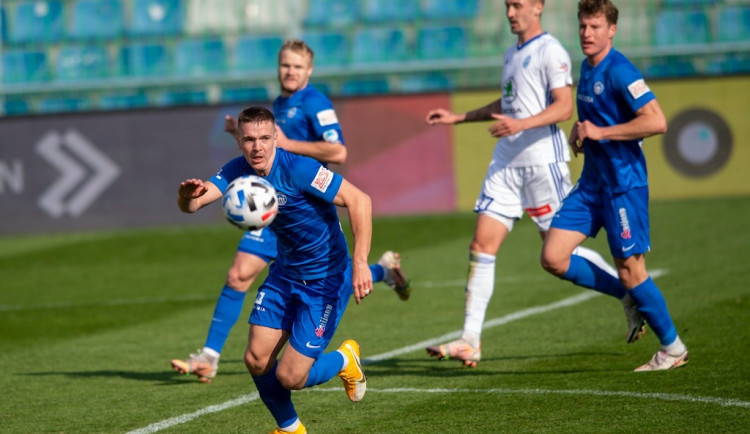 Další vítězství. Sadílek se trefil v Boleslavi a Slovan bere tři body