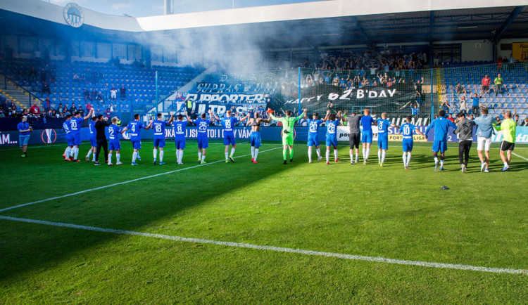 Na Spartu může k Nise tisíc fanoušků. Musí splnit několik podmínek