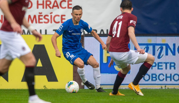 Bitva U Nisy skončila remízou. Dva góly Peška nestačily, Sparta vyrovnala během minuty