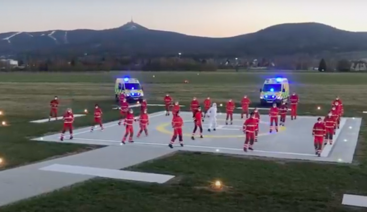 Liberečtí záchranáři tančí. Děkujeme všem za podporu, říkají