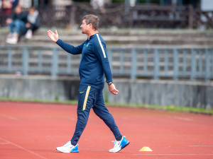Děti přišly o podstatnou složku odreagování, říká trenér béčka Slovanu Petr Myslivec