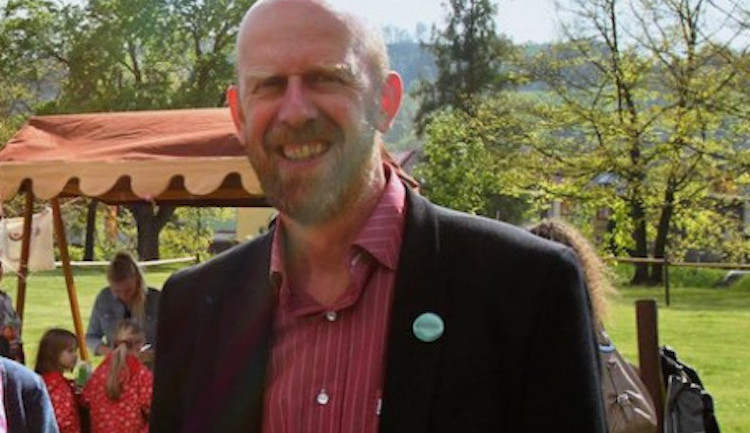 Bývalý ředitel Waldorfské školy v Semilech se kvůli odvolání s městem soudí