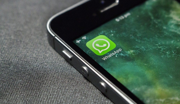 WhatsApp má nové podmínky použití, kritici nabádají k obezřetnosti