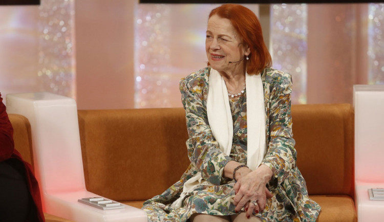 Herečka Iva Janžurová dnes slaví své životní jubileum