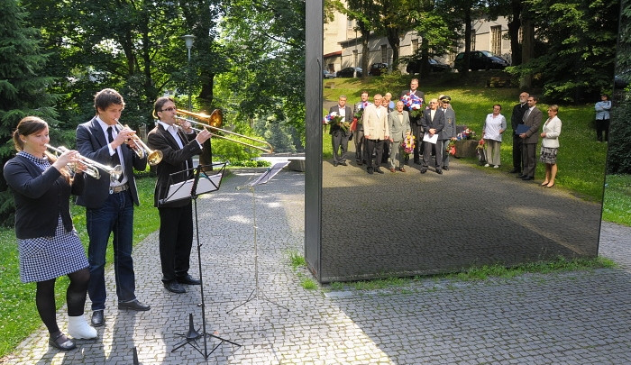Park s památníkem obětem komunismu v Jablonecké ulici dostane nové jméno Park Paměti národa