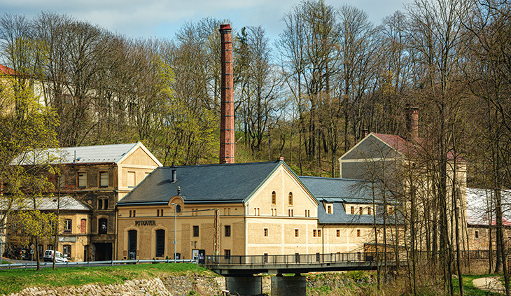 Pivovar Albrecht hledá budovatele. Podílet se můžete i vy