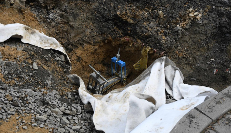 Kvůli úniku plynu v Hrádku evakuovali desítky lidí z okolních paneláků