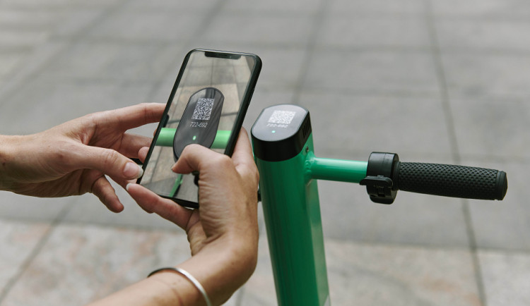 Jak zastupitelé vnímají sdílené elektrokoloběžky ve městě?