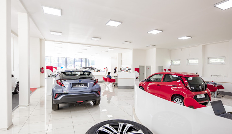 Společnost Auto KP Plus otevřela nový autosalon Toyota v Londýnské ulici