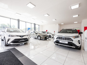 Společnost Autosalon KP Plus otevřela nový autosalon Toyota v Londýnské ulici
