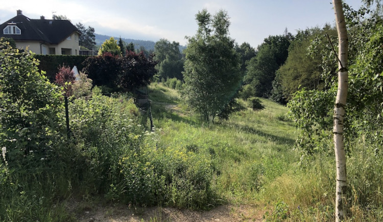 Místo viladomů rodinné domky. V Ruprechticích se bude stavět, investor zaplatí silnici