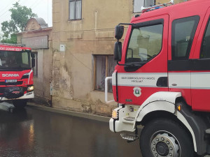 Hasiči kvůli dešťům zasahovali u více než 140 událostí. Evakuovali desítky obyvatel Písečné
