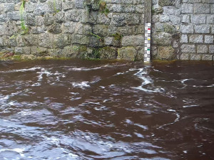 Hasiči kvůli dešťům zasahovali u více než 140 událostí. Evakuovali desítky obyvatel Písečné