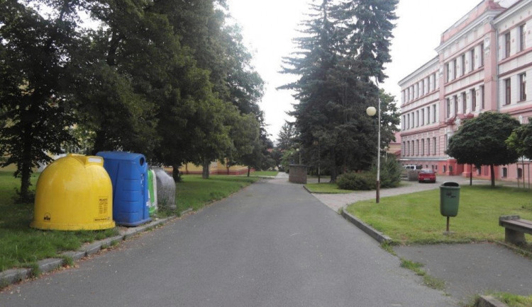 Cyklista havaroval na rovném úseku silnice