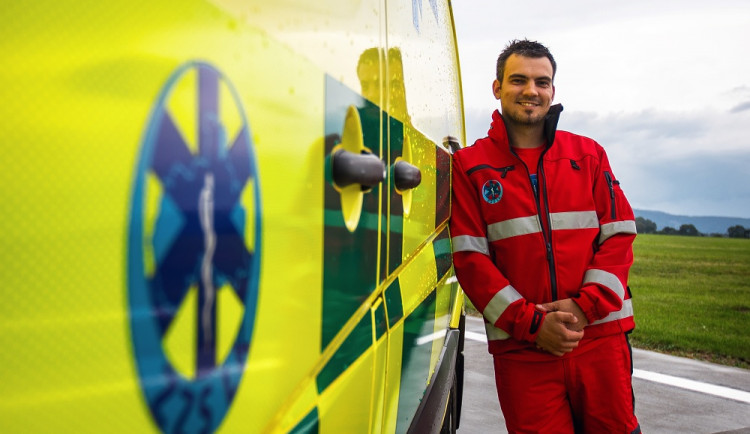 Už v kočárku jsem houkal jako sanitka, říká řidič záchranky Roman Jungmann