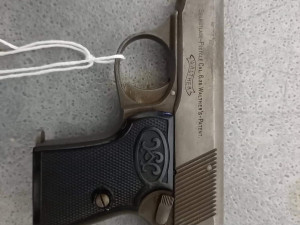 Samopaly, rozbušky i prostředek k imitaci jaderného výbuchu odevzdali lidé během amnestie