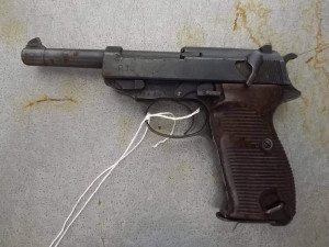 Samopaly, rozbušky i prostředek k imitaci jaderného výbuchu odevzdali lidé během amnestie