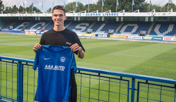 Slovan reaguje na bídný start. Z Verony přichází Slovák Tupta