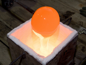 Sousedé společnými silami vybudovali v Jizerkách Stezku Svobody, propojuje místa i lidi