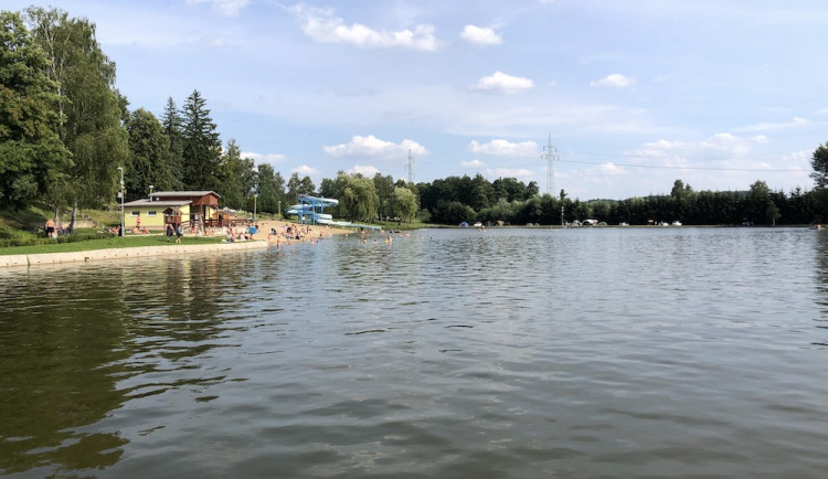 Pro koupaliště v Libereckém kraji byla letošní sezona jedna z nejhorších. Víc lidí hlásí zoo