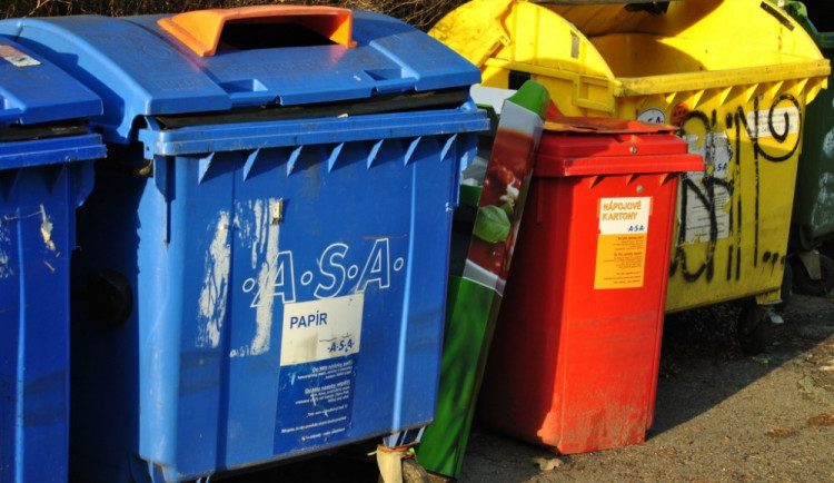 Lidé v Jablonci si příští rok za odpady připlatí, potřebují i novou smlouvu