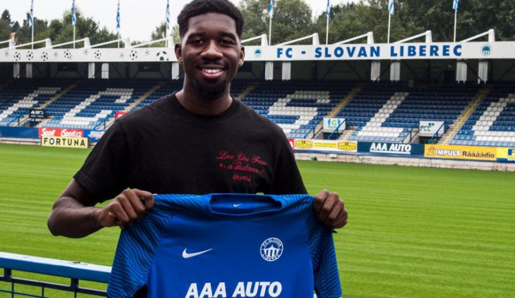 Slovan představuje další posilu. Z Opavy přichází na přestup záložník Tiéhi