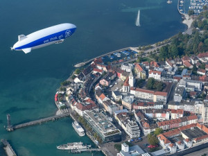 Zvedněte hlavu. Vzducholoď Zeppelin proletí nad Jabloncem