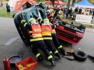 Hasiči z Frýdlantu zabodovali na MČR ve vyprošťování. Domů dovezli stříbro