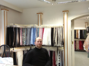 Začínal kresbami z animáků. Dnes Aleš Valášek navrhuje kostýmy a scény pro světová divadla