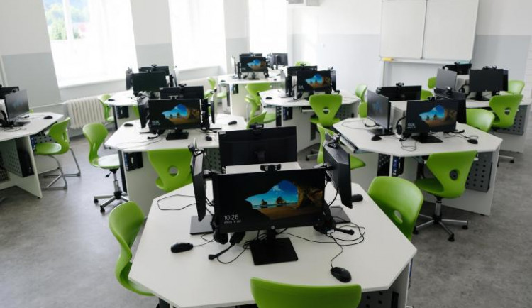 učbna_cizích_jazyků_1