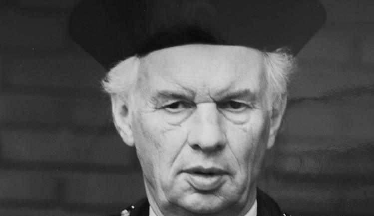 Smutek na univerzitě. Zemřel jeden ze zakladatelů pedagogické fakulty Jiří Vacek