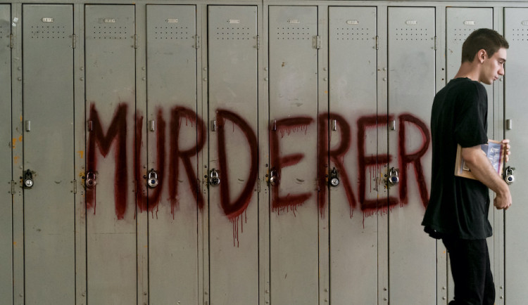 Theres someone inside your home Zdroj: Netflix