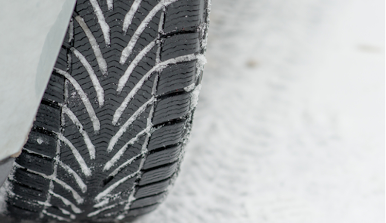 Kvalitní zimní obutí auta se opravdu vyplatí