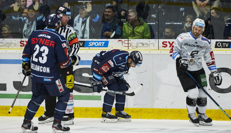 Druhá výhra v řadě, Tygři přetlačili Karlovy Vary 3:2