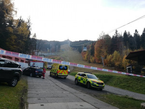 Na Ještědu se zřítila kabina lanovky. Zemřel strojvůdce